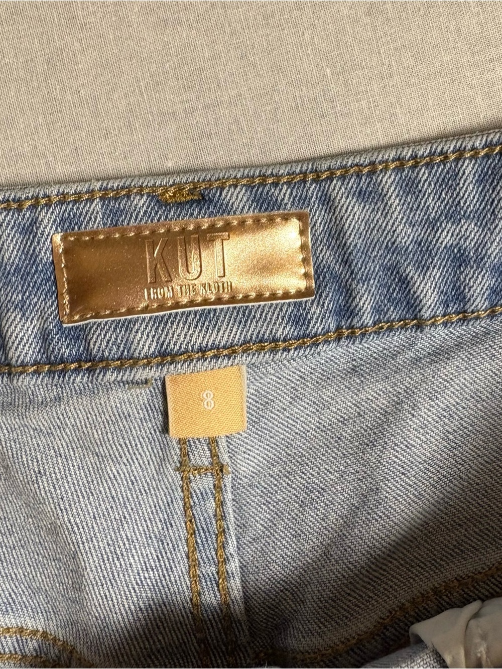 KUT HIGH RISE JANE SHORTS SIZE 8 - Picture 3 of 7